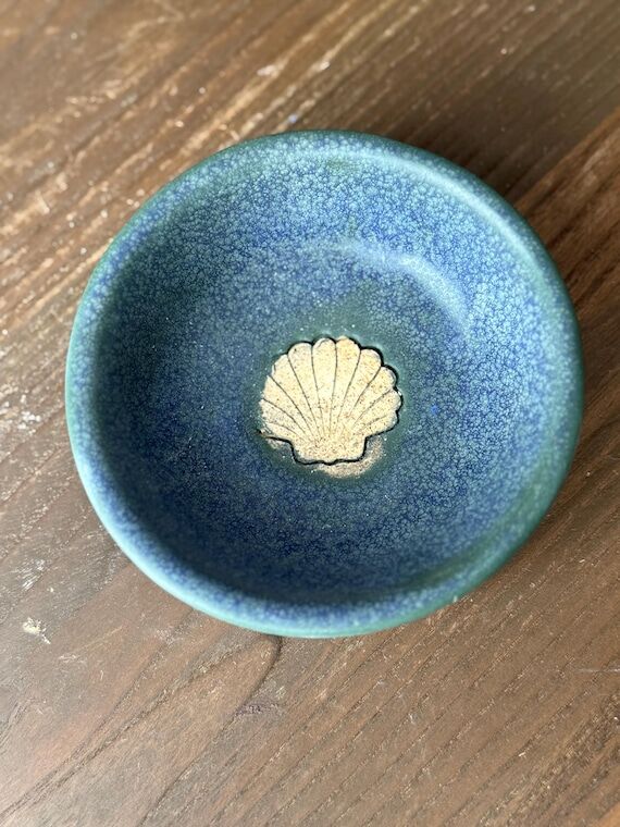 Blue sea shell small ring dish...