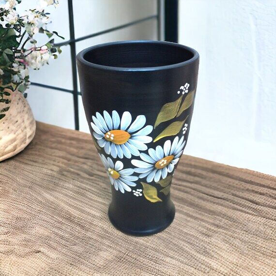 Hand-Painted Daisy Ceramic Vase: Decorative H...