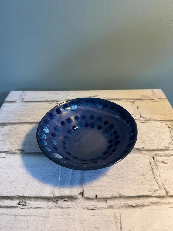 Handmade pottery nesting bowls, set of three,...