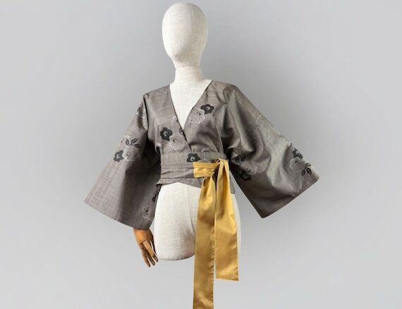 Vintage Japanese Silk Kimono Jacket - Hand Wo...