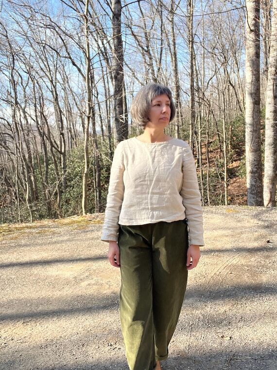 Essential Linen Blouse - Long Sleeve Round Ne...