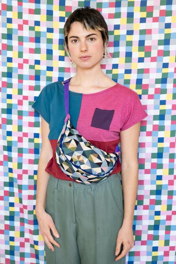 Vintage cotton printed fabric flap shoulder p...