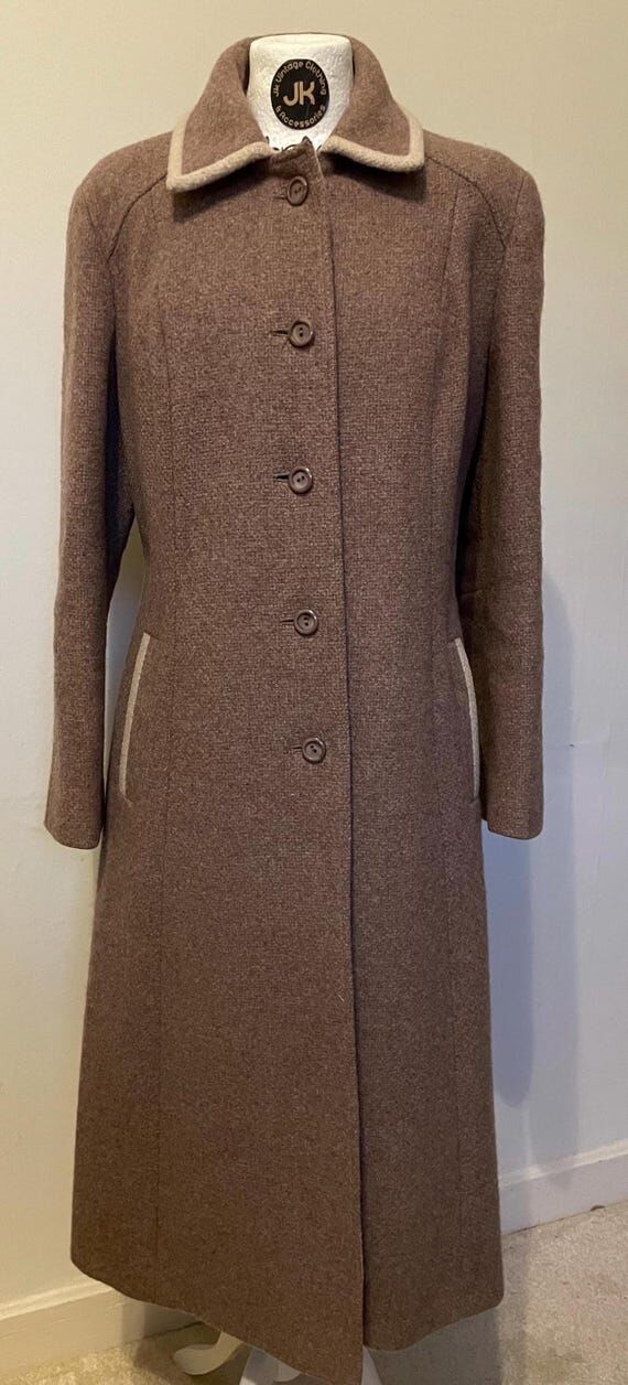 Vintage 1960s Ladies Pure Wool Trench Coat...