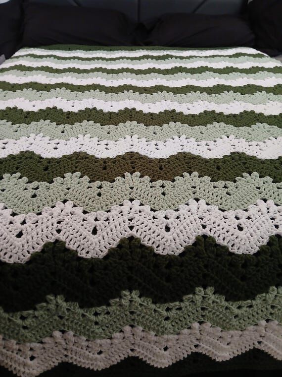 Handmade Chevron Crochet Blanket – Oversize...
