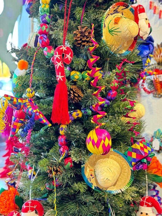 Handwoven Palm Leaf Christmas Ornaments: Colo...