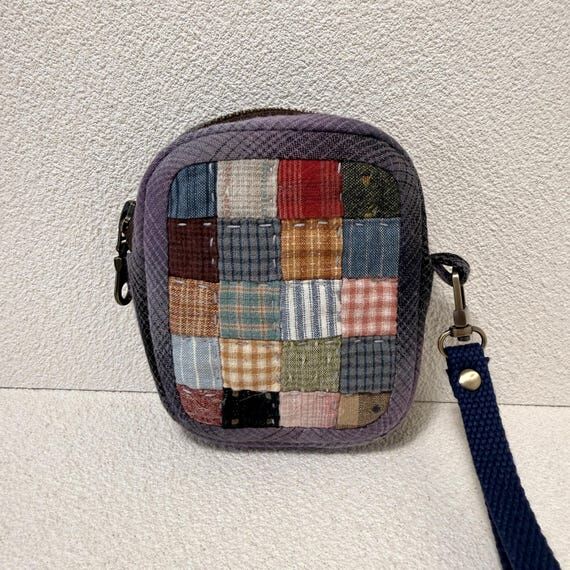 Handmade Patchwork Wristlet Pouch, Quilted Zi...