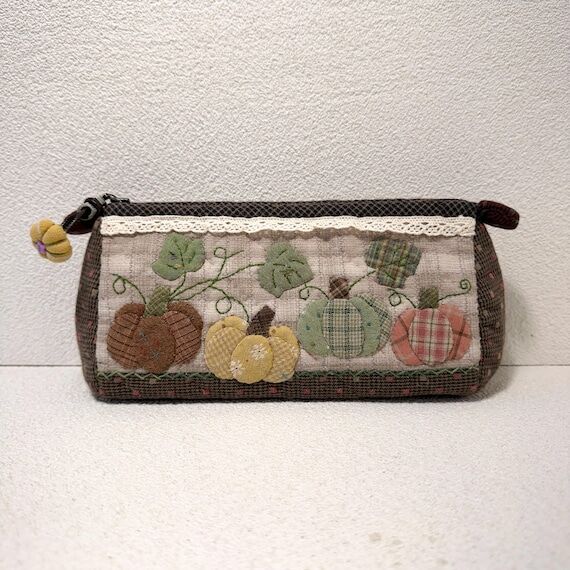 Handmade Pumpkin Zipper Pouch, Quilted Patchw...