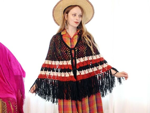 Vintage 1970s knit sweater poncho cape black ...
