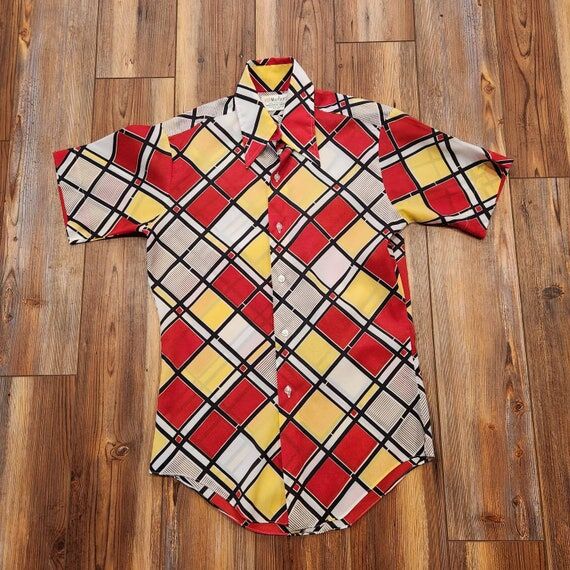 70s Red Yellow White Disco Polyester short sl...