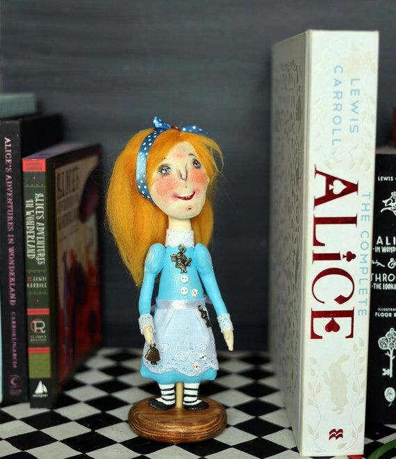 Handmade Alice in Wonderland figurine: Cotton...