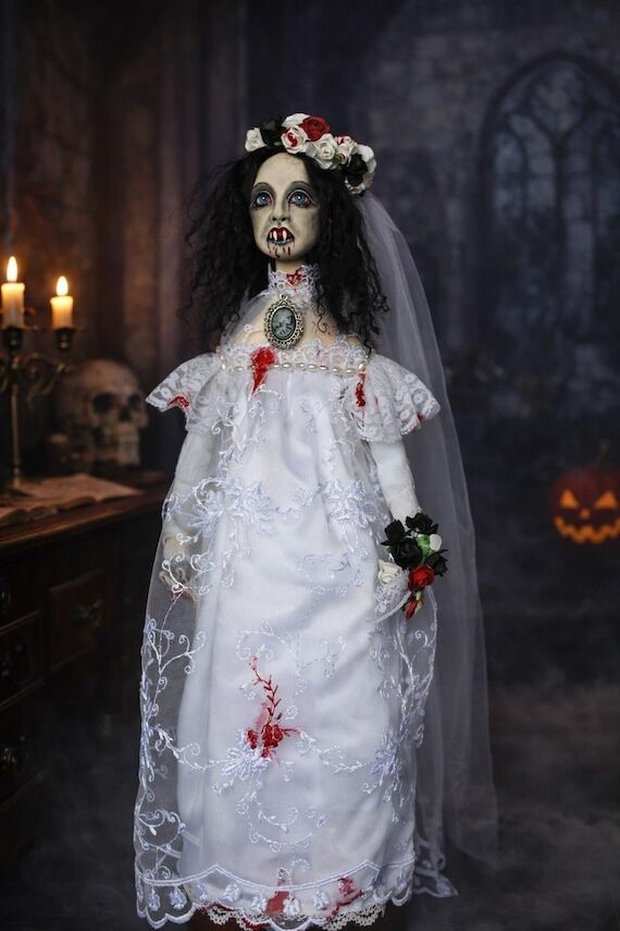 OOAK Gothic Vampire Figurine – Horror Art H...
