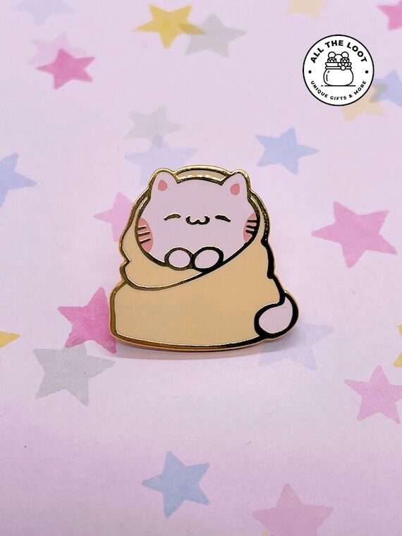 Kawaii Blanket cat Pin, Adorable purrito, Cut...