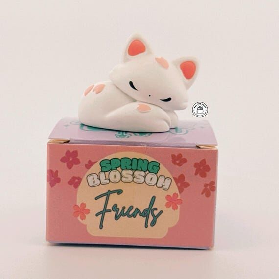 Sakura Arctic Fox PVC Figurine – Art Toy, K...