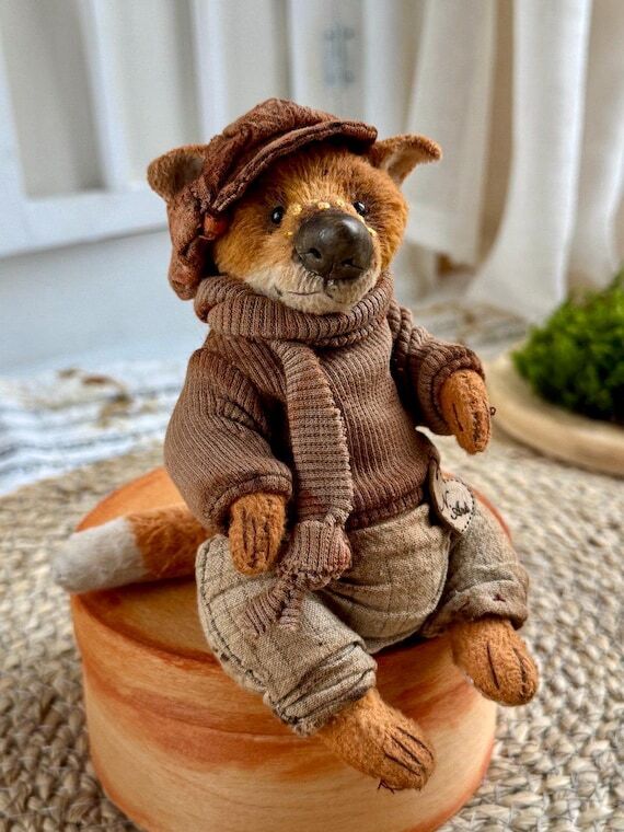 Vintage Style Artist Fox – OOAK Handmade Te...