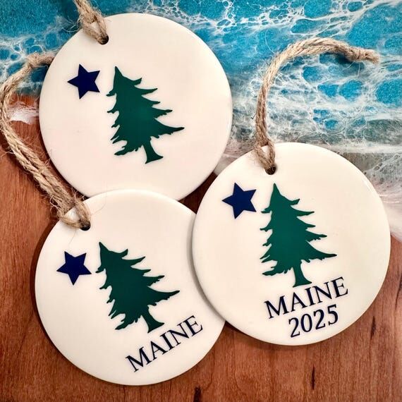 Original Maine Tree Flag 1901. Christmas cer...