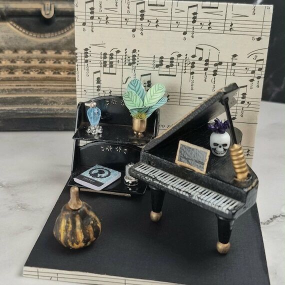 Halloween Miniature Piano Scene, Vintage 1941...