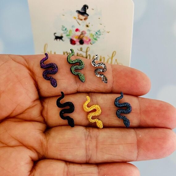 Tiny Resin Snakes – Mystical Craft Embellis...
