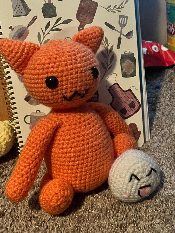 Crochet Cat Plush with Rice Ball | Anime Insp...