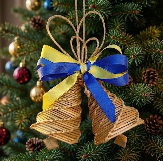 Handwoven Straw Christmas Bells, Set of 2 Whe...