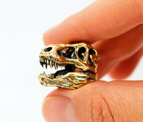 T-Rex Skull Pendant Keychain Tyrannosaurus Re...