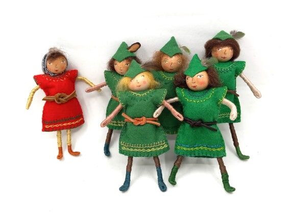 Handmade Robin Hood Merry Men dolls, semi pos...