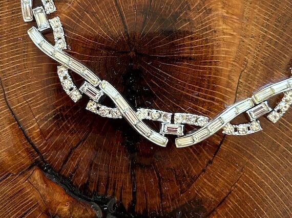 Vintage Trifari Necklace; 1950s Necklace Desi...