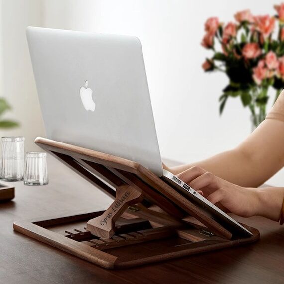 Birthday gift Custom Wood Laptop Holder - Mac...