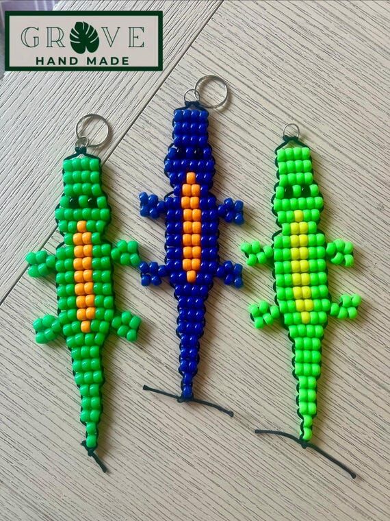Pony Bead Crocodile Handmade Keychain: 90s Re...