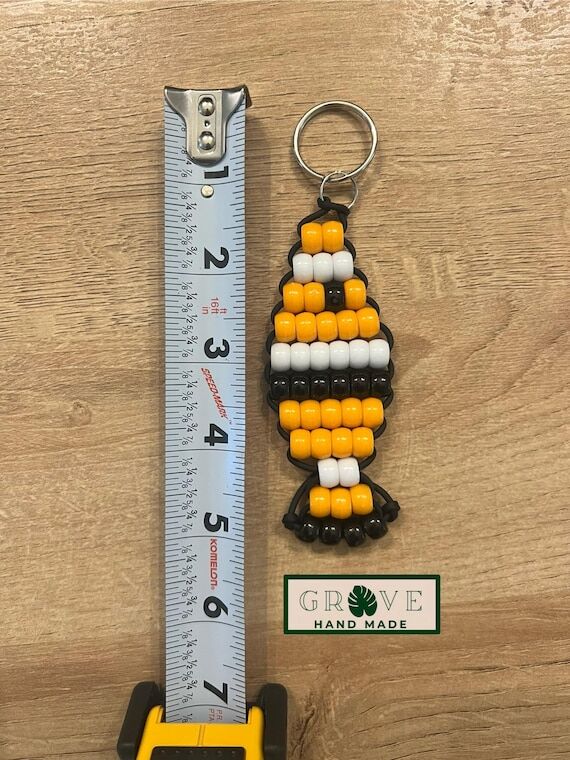 Pony Bead Clownfish Keychain: 90s Retro Beade...