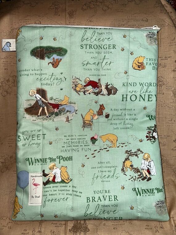 Handmade, Quilted Book Sleeve with Zipper - C...