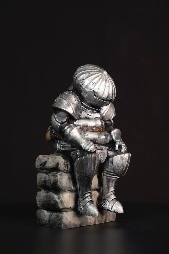 Dark Souls figure, Onion knight Statue, Siegm...