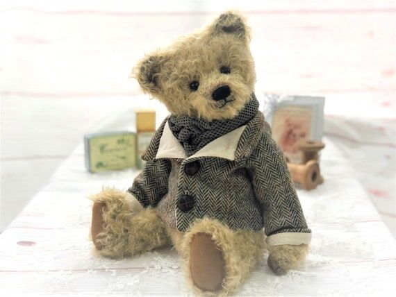 Large Vintage Artist Bear - "Frederick&q...