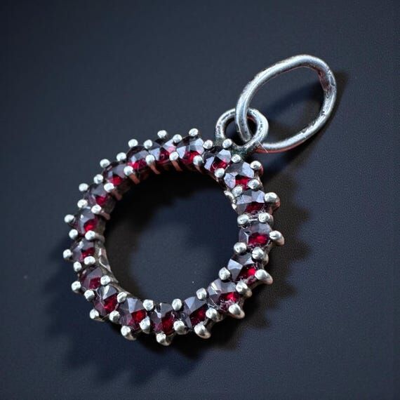 Antique Bohemian stone Garnet Silver Pendant:...