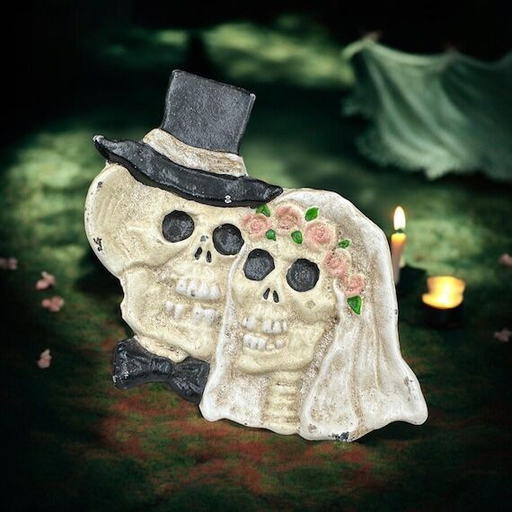 Vintage Metal Skull Wedding Souvenir Ashtray,...
