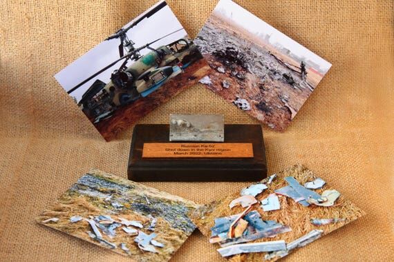 Aircraft statuette, Pieces fuselage skin of R...