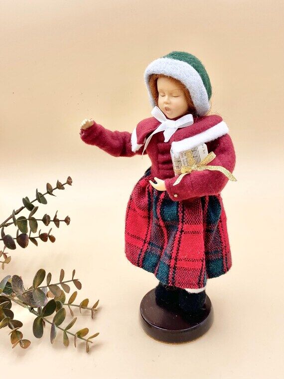 Vintage Christmas Caroler Doll: Holiday Decor...