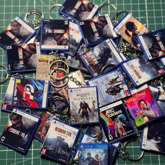 Custom Mini Game Case Keychain Choose Any Gam...