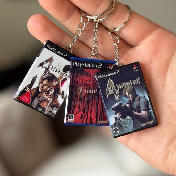 RE4 PS2 Game Case Keychain – Biohazard 4 & ...