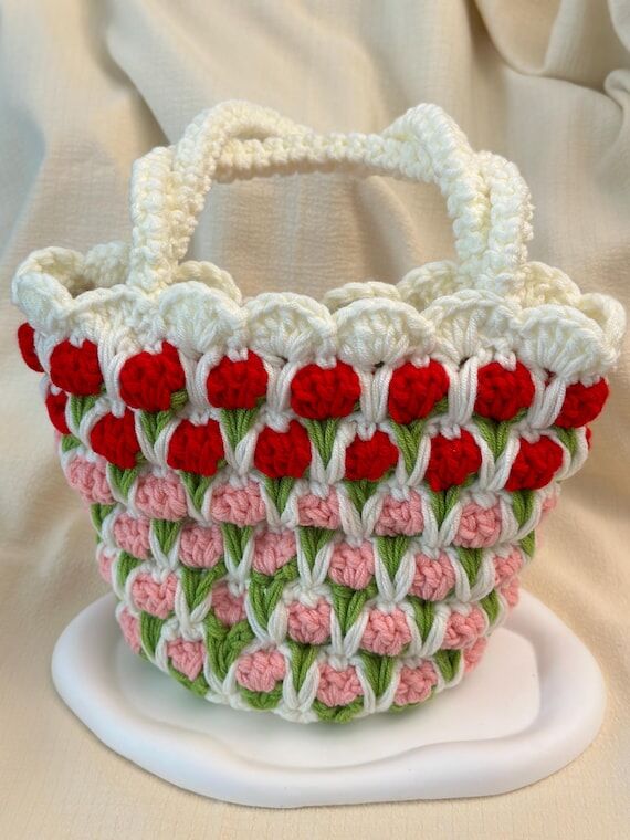 Handmade Crochet Tulip Bucket Bag: Acrylic Ya...