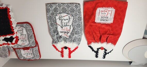 Crochet Kitchen Decore - potholders, towels a...