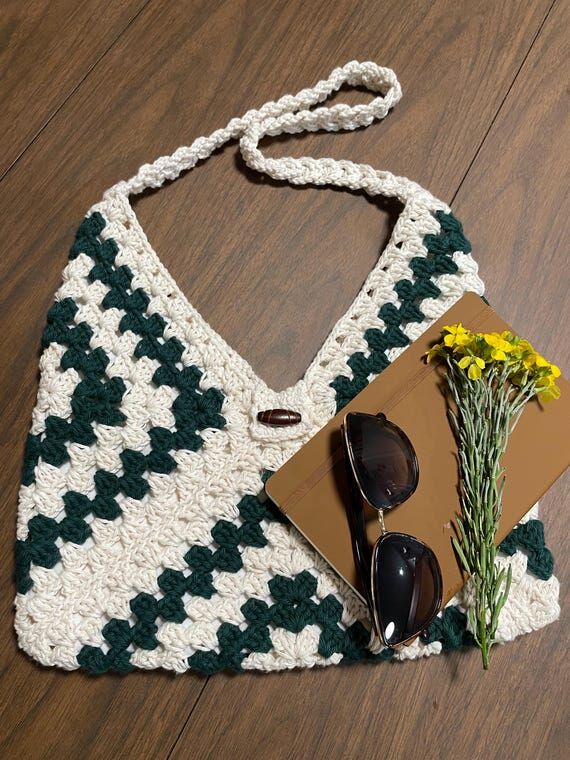 Granny Square Crochet Shoulder Bag, Boho Chic...