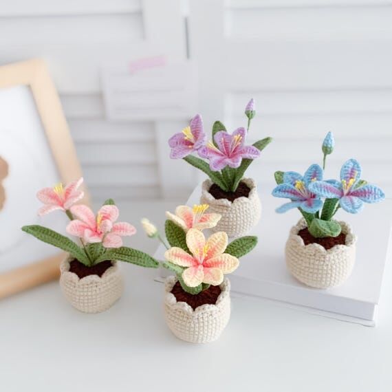 Crochet flowers Crochet potted plants housewa...