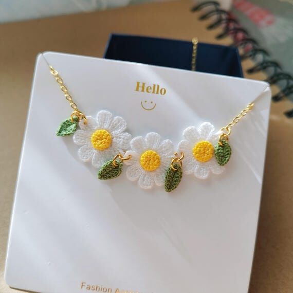 Handmade Crochet Flower Necklace /Delicate Fl...