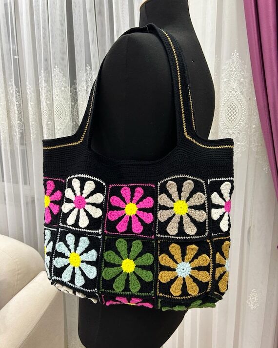 Handmade Granny Square Crochet Bag: Boho Flor...