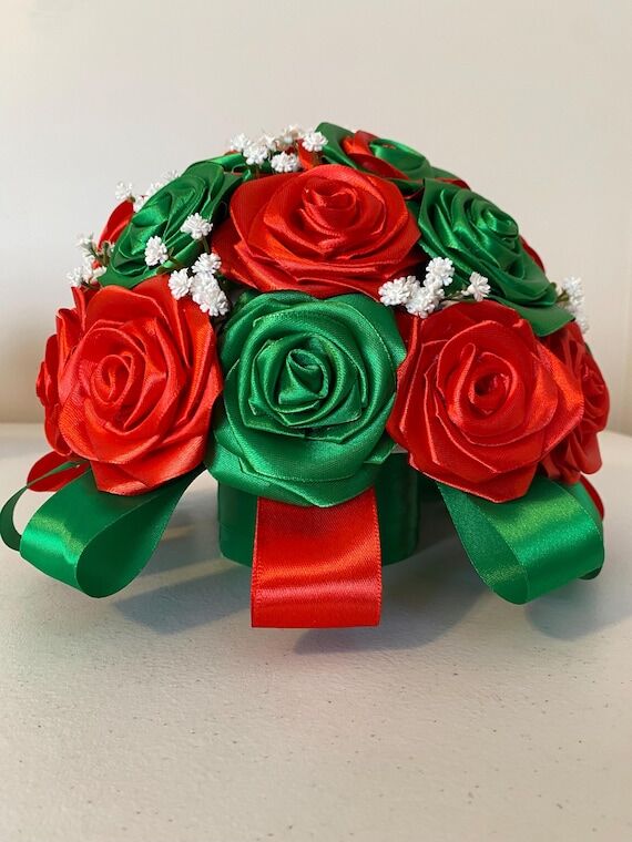 Handmade Christmas Centerpiece, Red Green Rib...