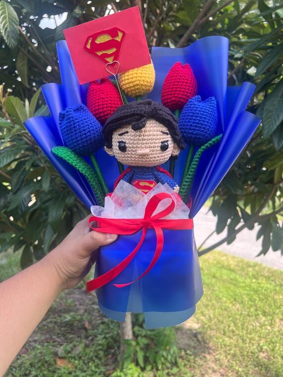 Super hero guy themed bouquet, husband annive...