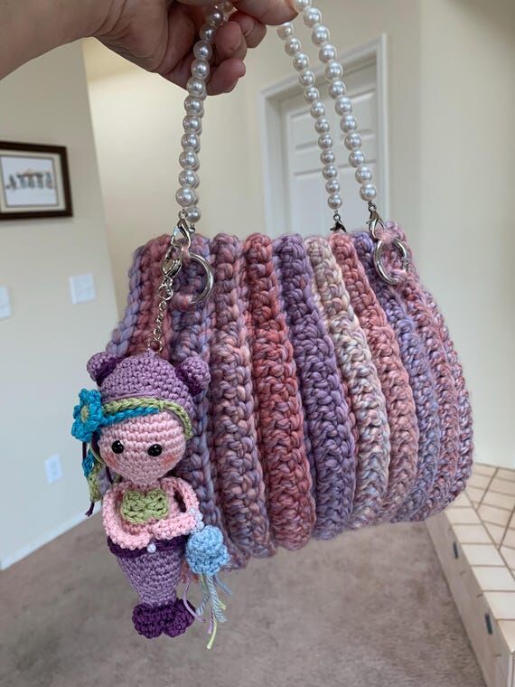 Handmade Pink and Purple Crochet Shell Purse ...