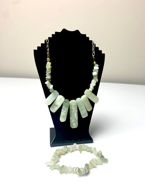 Handmade Serpentine Crystal Jewellery Set...