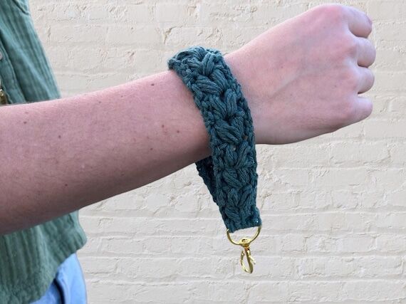 Crochet boho wristlet, wristlet keychain, boh...