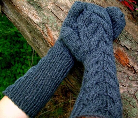 Hand Knitted Charcoal Gray Mittens: Bella's I...